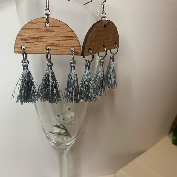 Wood & Grey Tassle Earrings - Picture 2 of 2